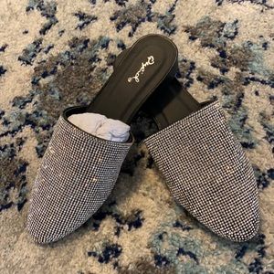 Studded mule